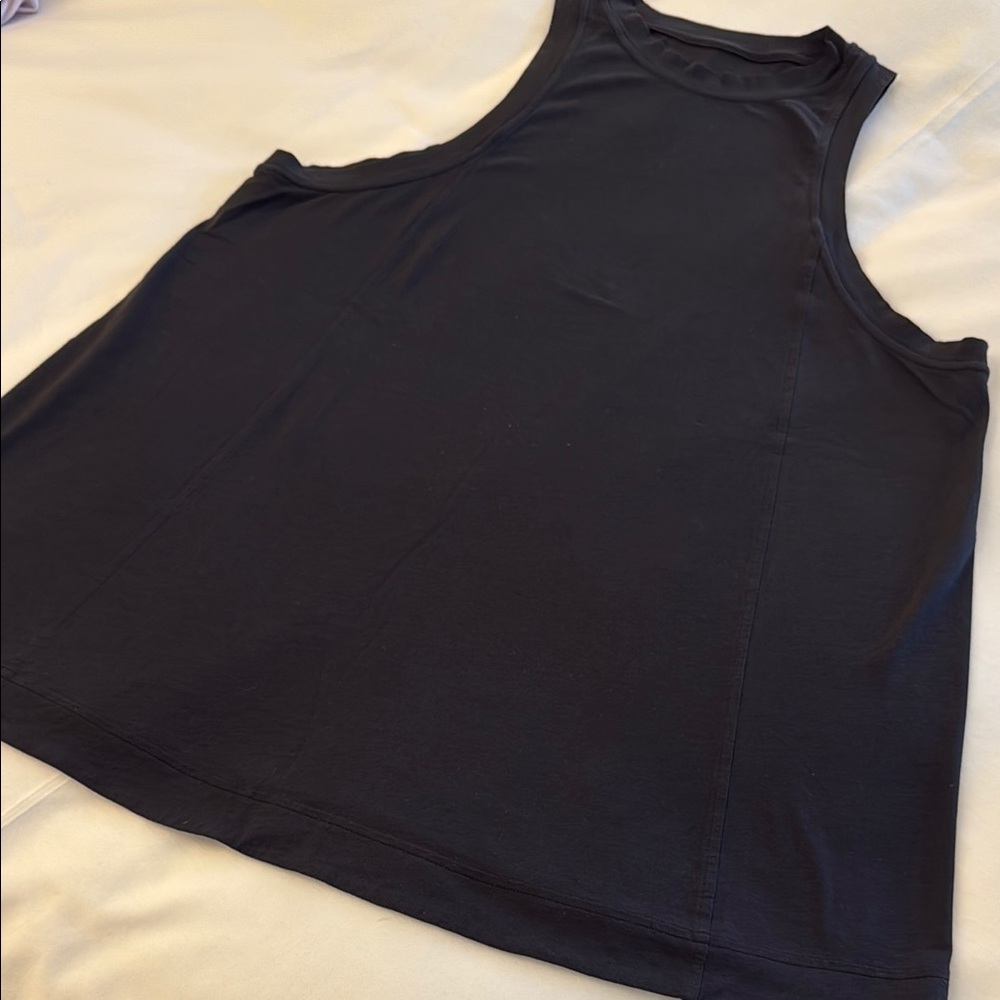 Lululemon long crewneck Tank Top